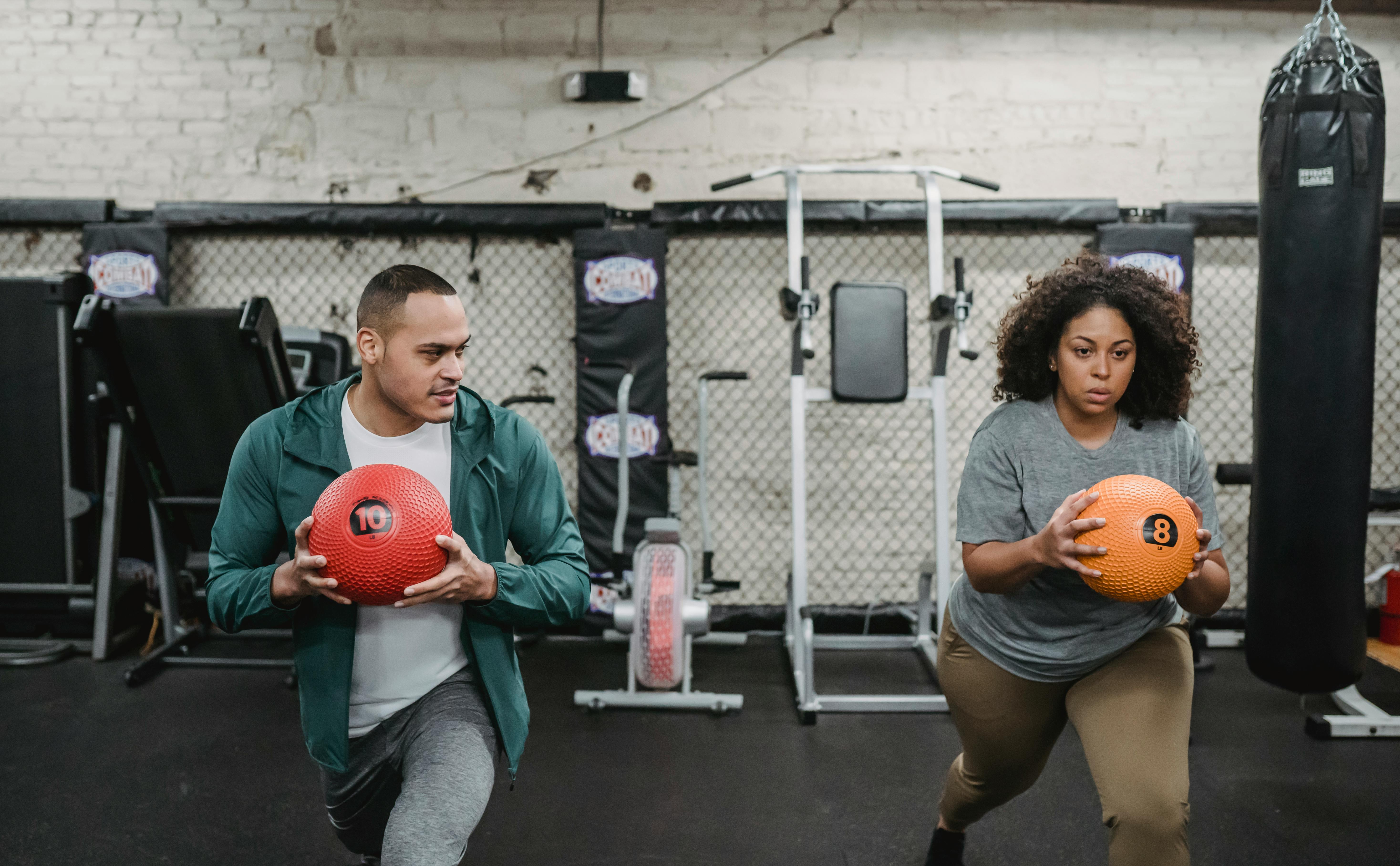 Weight loss training and fitness physiotherapy programs for healthy lifestyle management